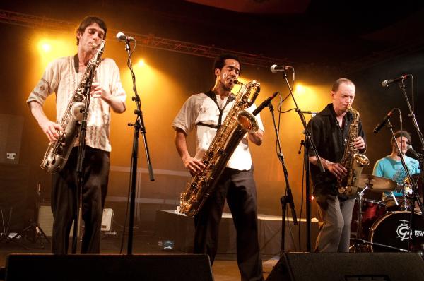 The Souljazz Orchestra - Espace Tatry (Bordeaux, France)