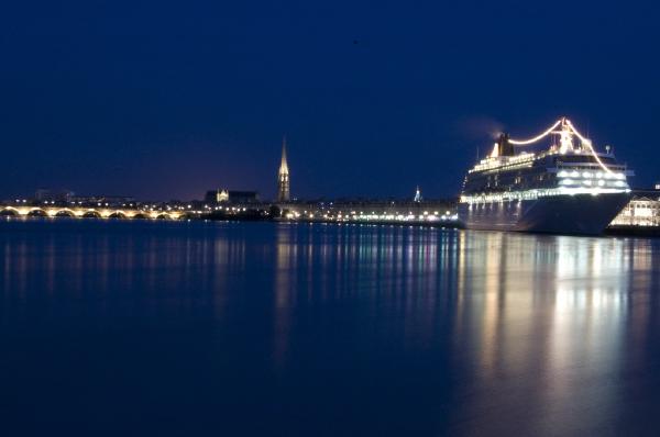 Quais, Bordeaux, France